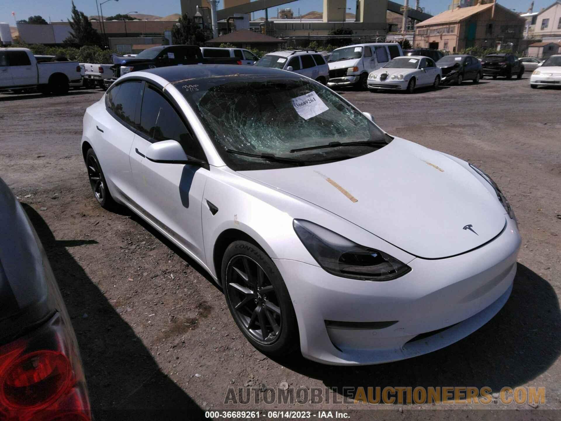 5YJ3E1EA6MF873863 TESLA MODEL 3 2021