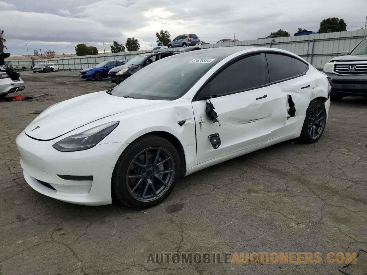 5YJ3E1EA6MF873992 TESLA MODEL 3 2021