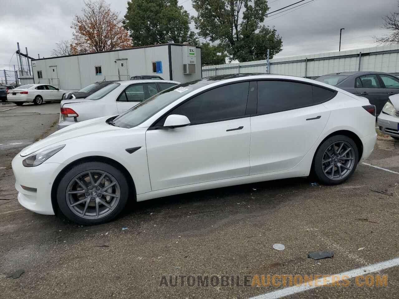 5YJ3E1EA6NF103776 TESLA MODEL 3 2022