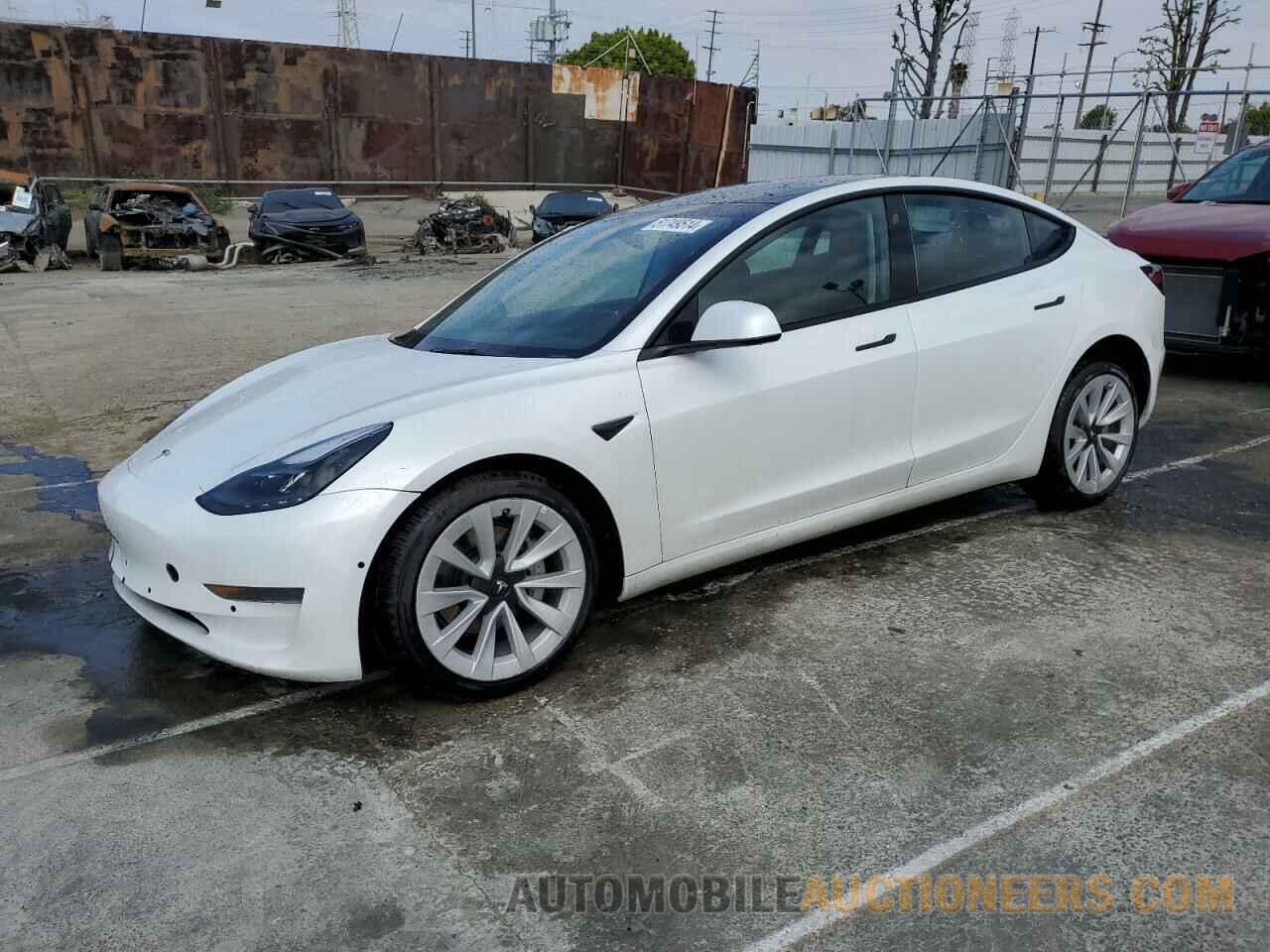 5YJ3E1EA6NF143002 TESLA MODEL 3 2022