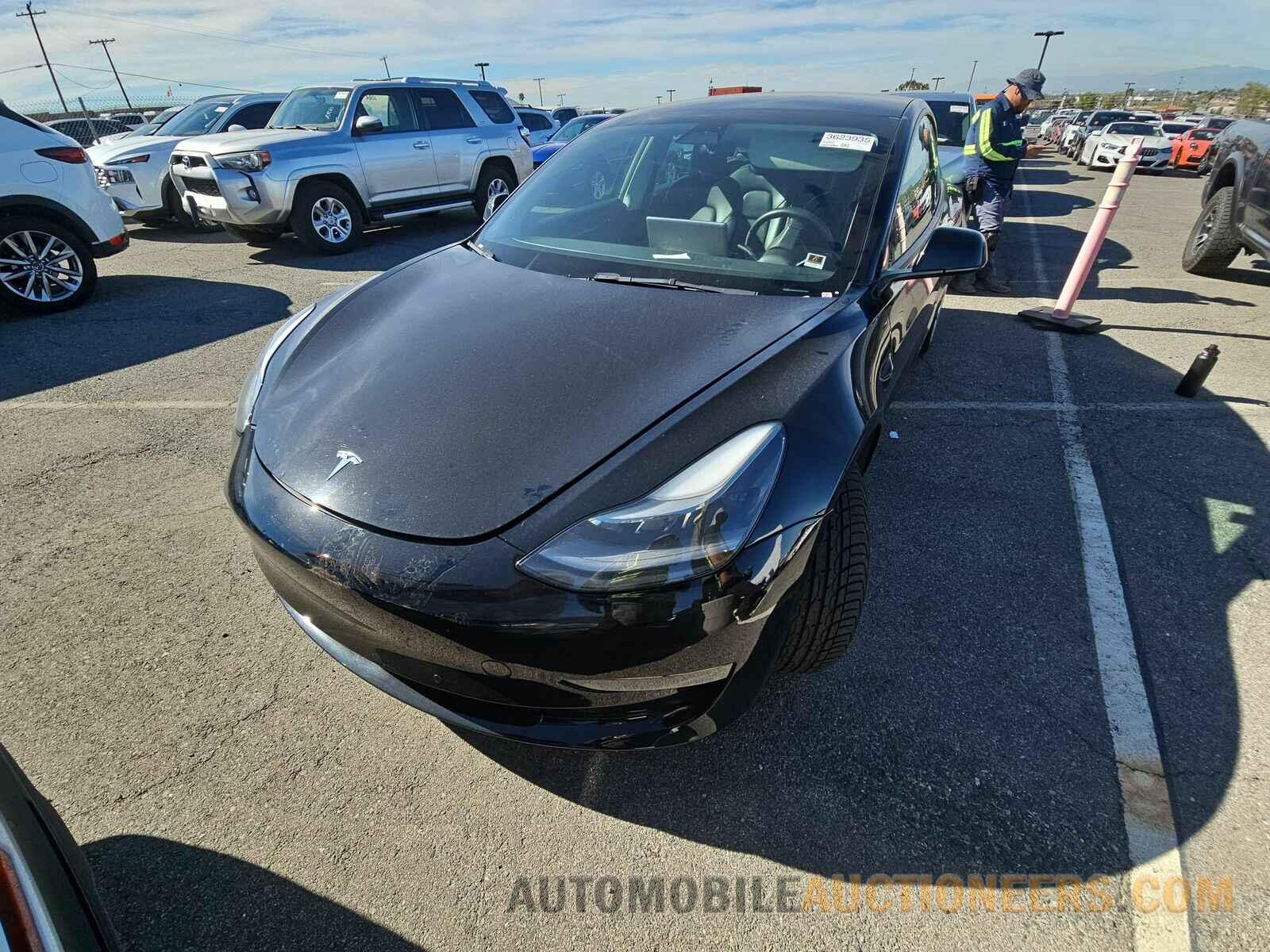 5YJ3E1EA6NF184732 Tesla Model 3 2022