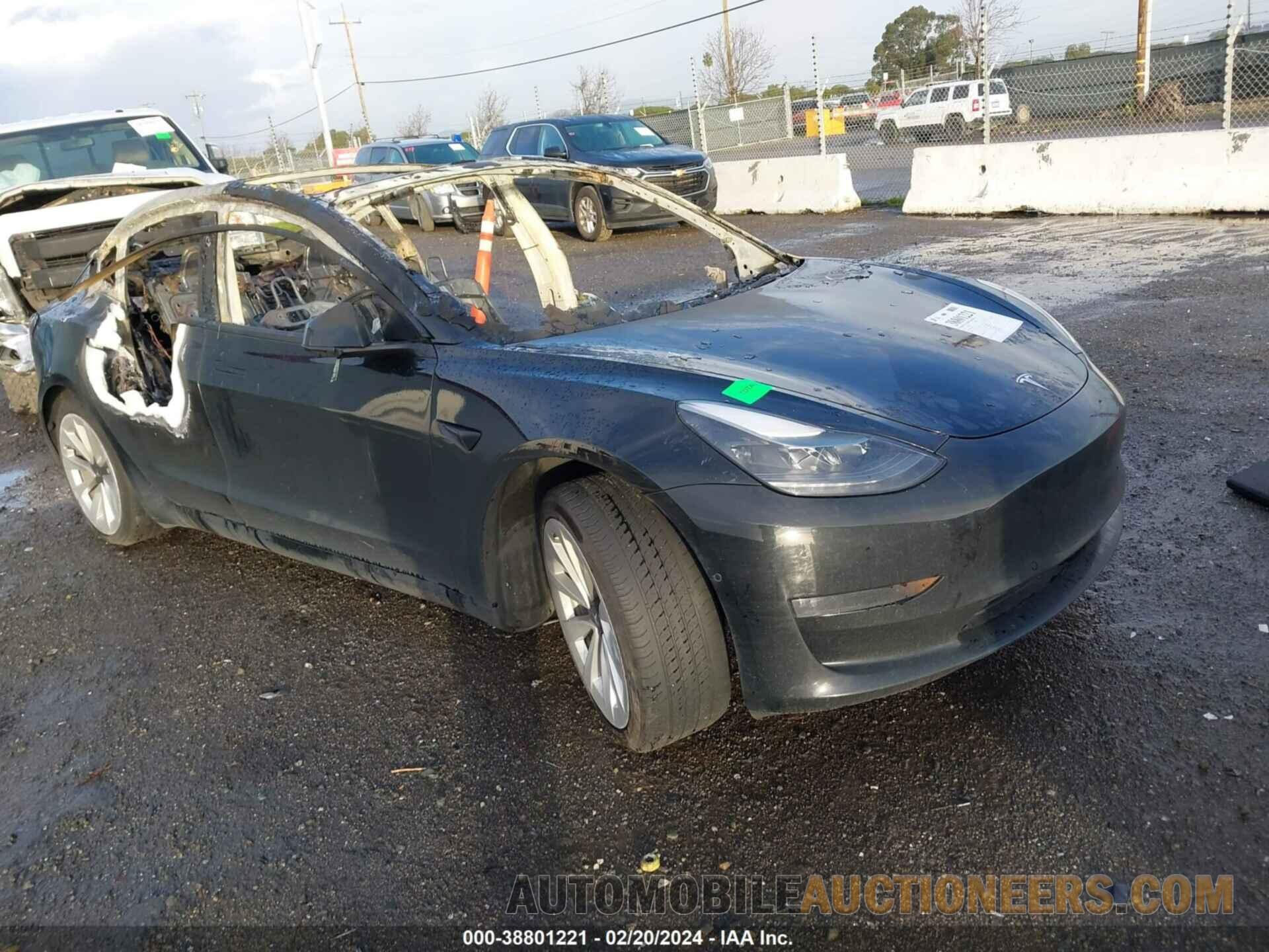 5YJ3E1EA6NF303251 TESLA MODEL 3 2022