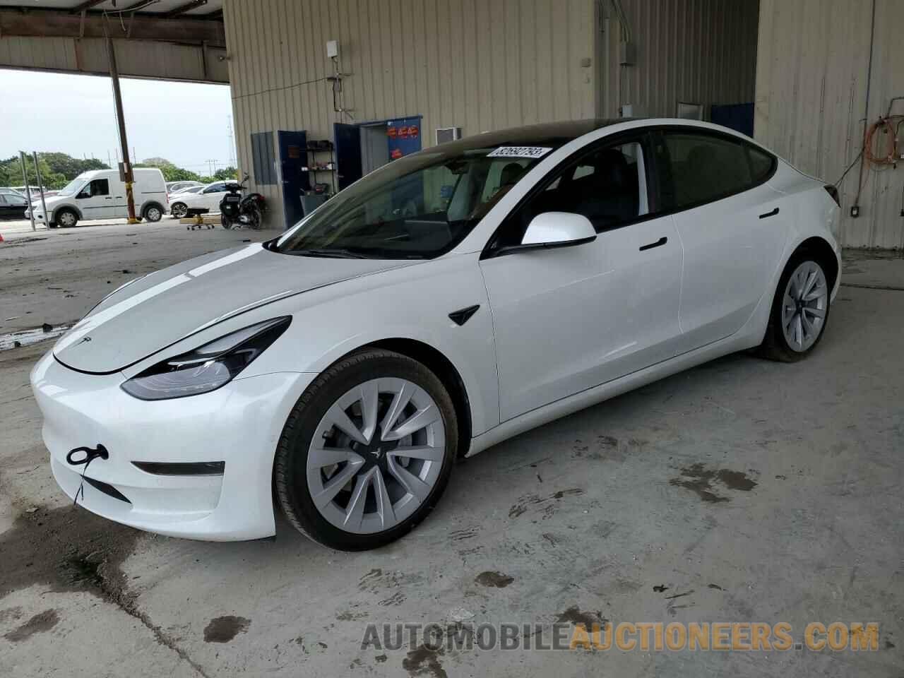 5YJ3E1EA6NF330174 TESLA MODEL 3 2022