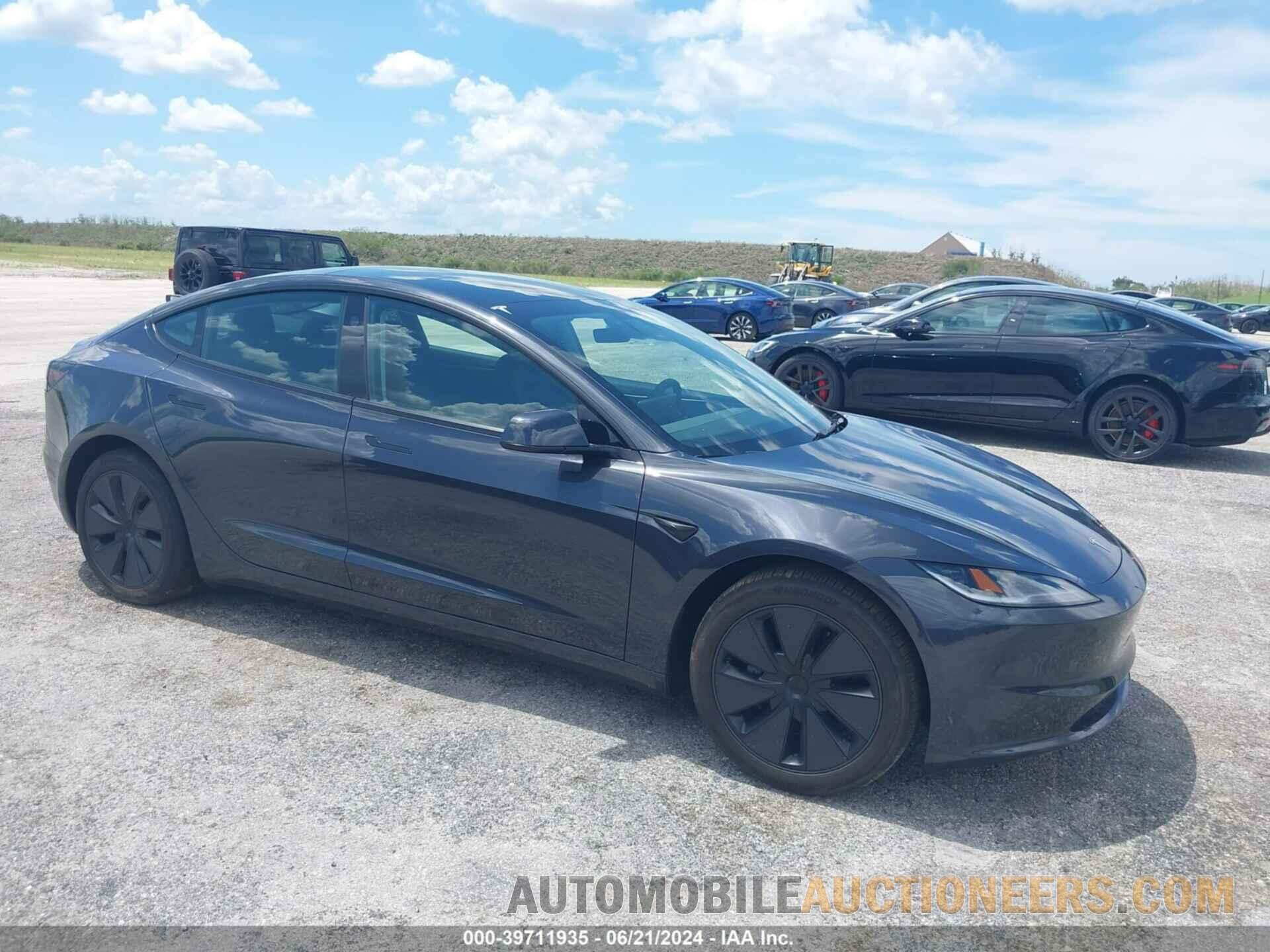 5YJ3E1EA6RF717152 TESLA MODEL 3 2024