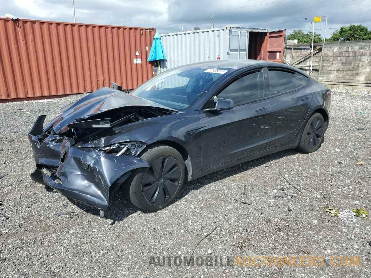 5YJ3E1EA6RF740818 TESLA MODEL 3 2024