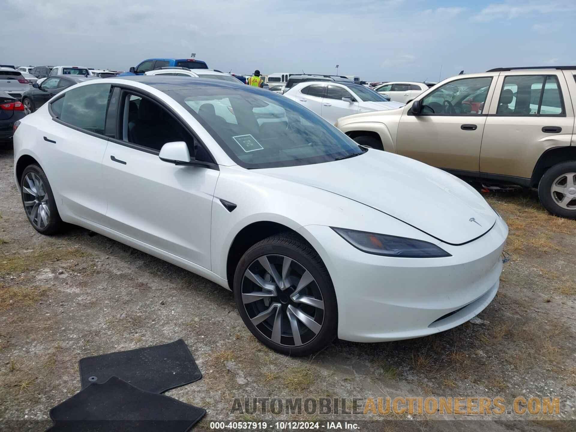 5YJ3E1EA6RF751009 TESLA MODEL 3 2024