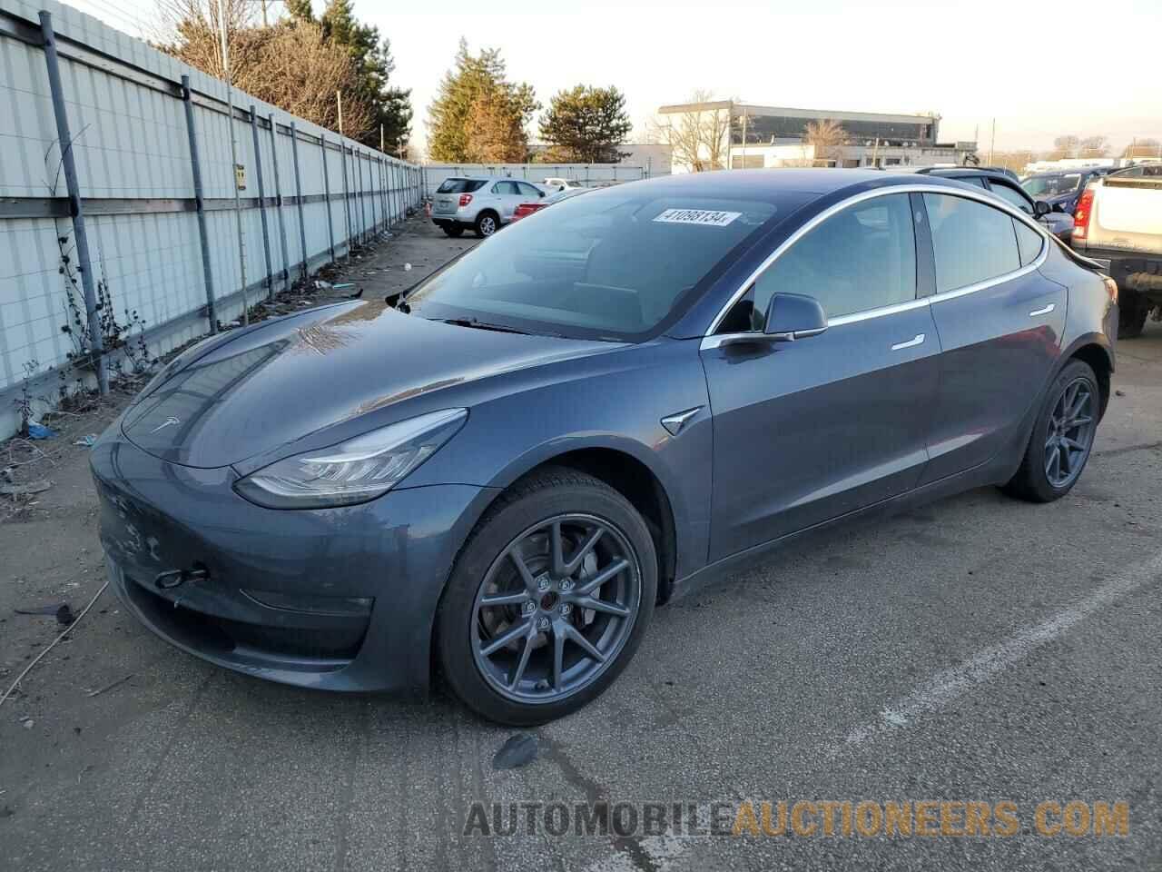 5YJ3E1EA7JF019038 TESLA MODEL 3 2018