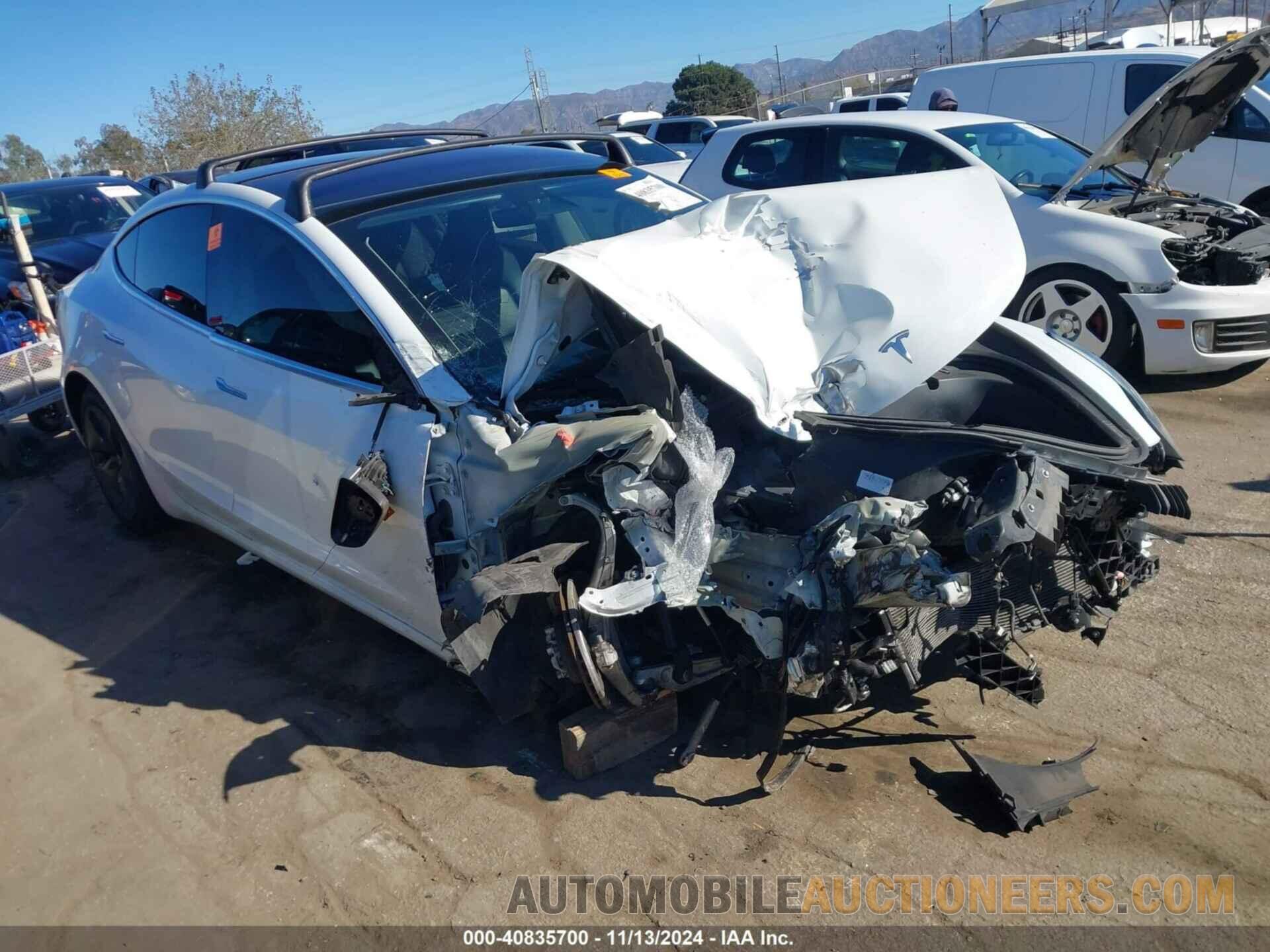 5YJ3E1EA7JF019783 TESLA MODEL 3 2018