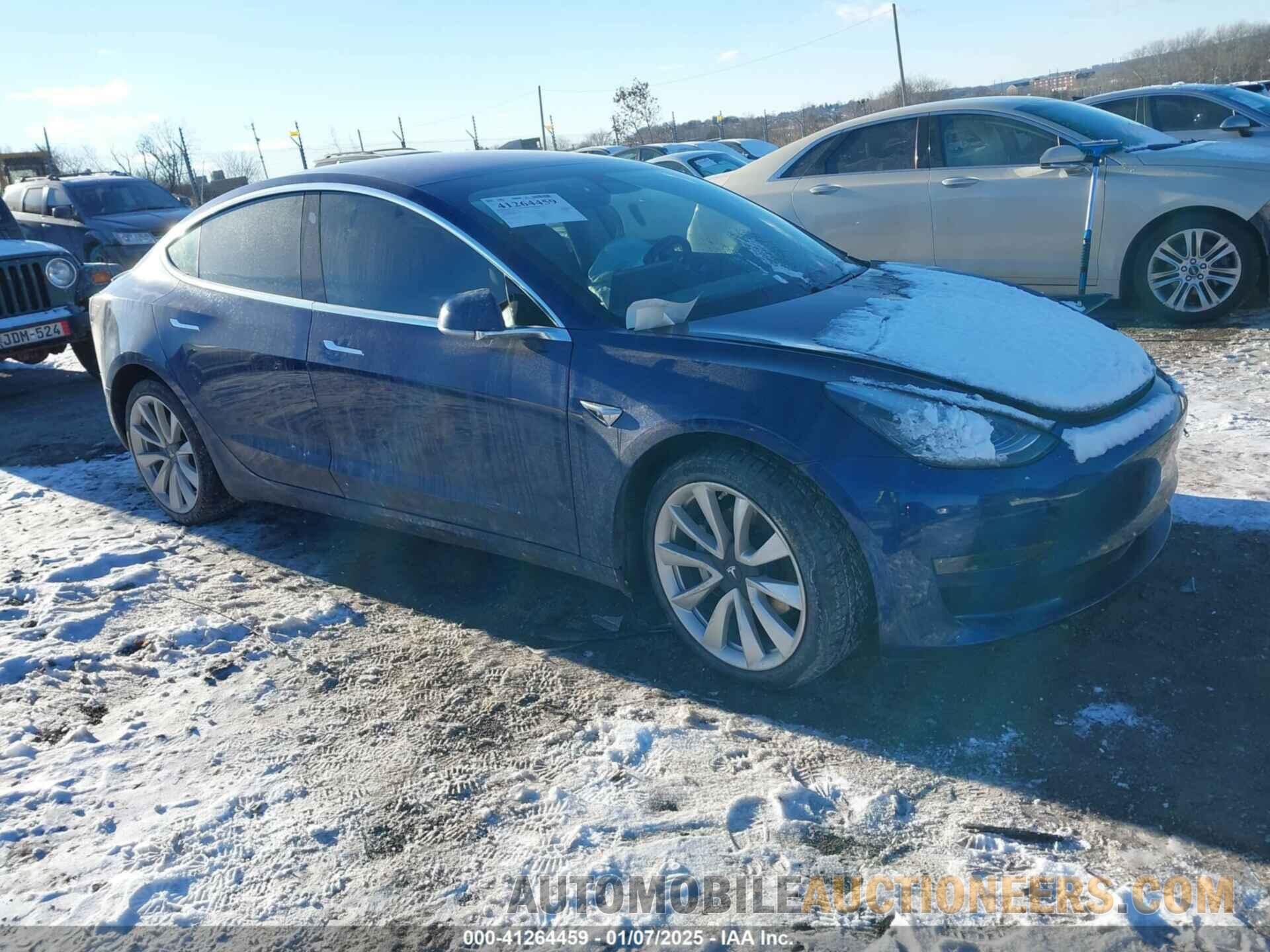 5YJ3E1EA7JF036583 TESLA MODEL 3 2018