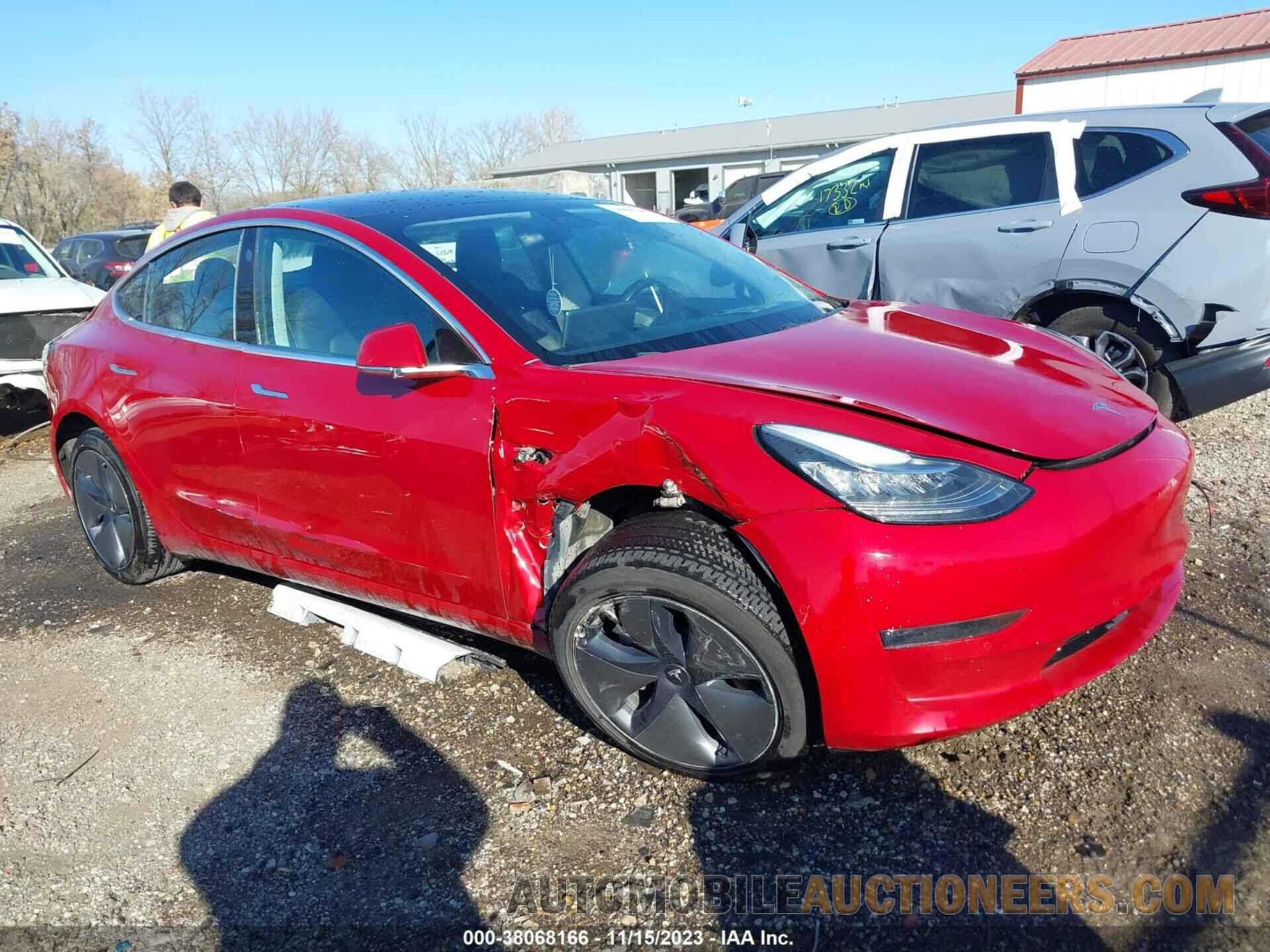 5YJ3E1EA7JF041928 TESLA MODEL 3 2018