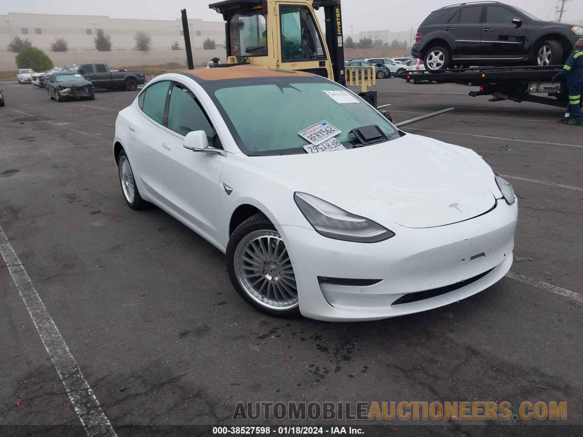 5YJ3E1EA7JF042934 TESLA MODEL 3 2018