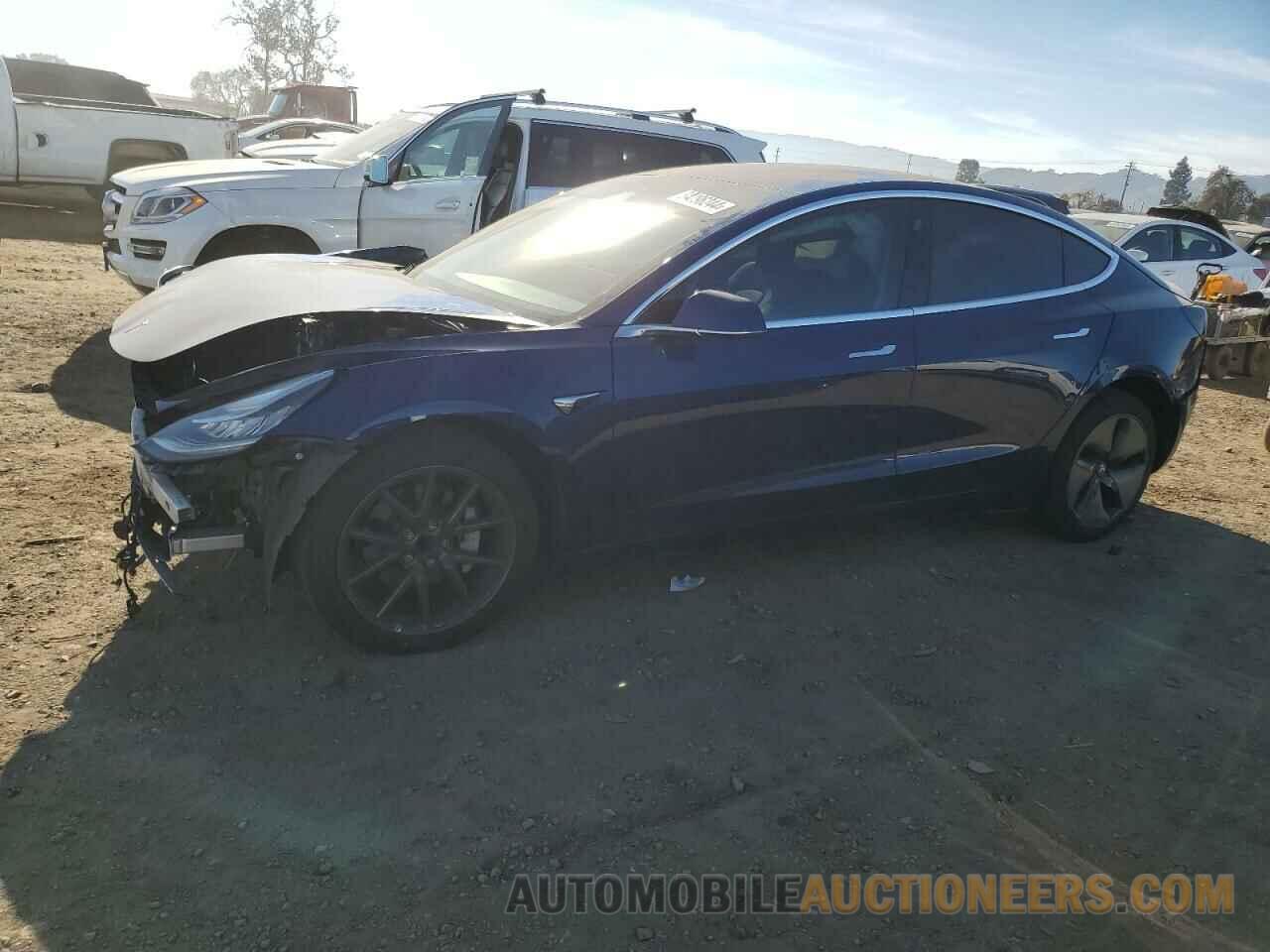 5YJ3E1EA7JF046031 TESLA MODEL 3 2018