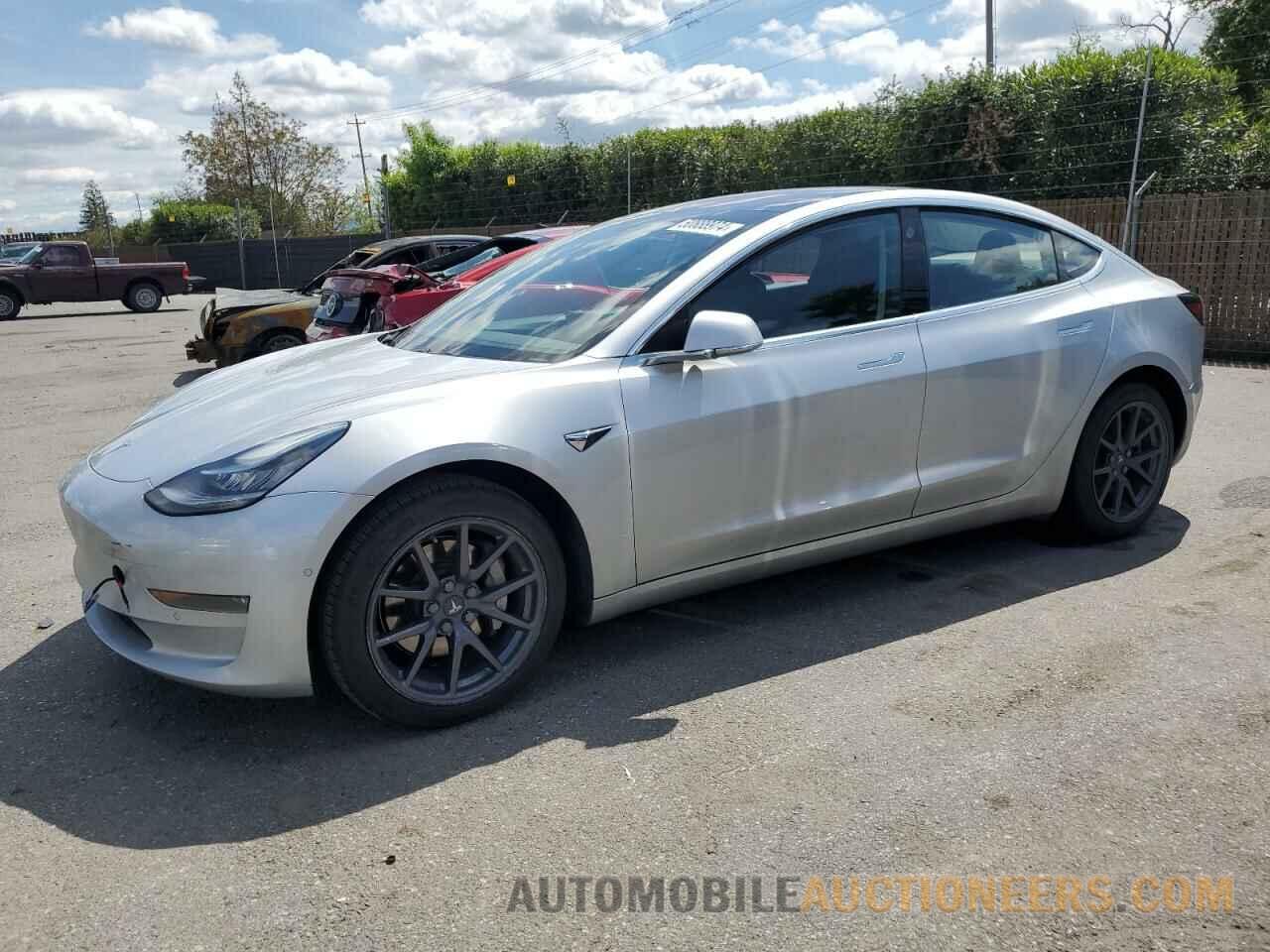 5YJ3E1EA7JF058826 TESLA MODEL 3 2018