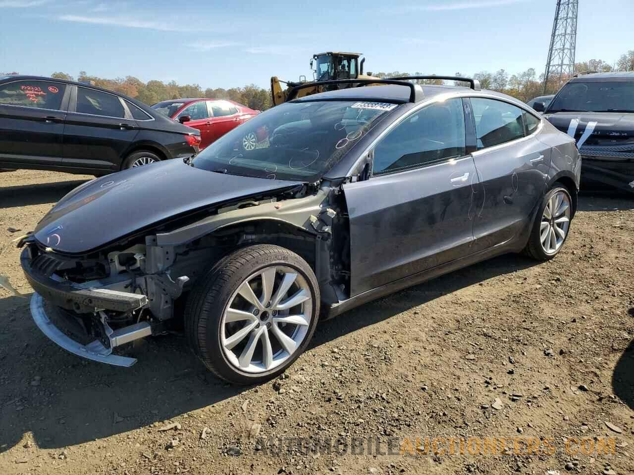 5YJ3E1EA7JF059569 TESLA MODEL 3 2018