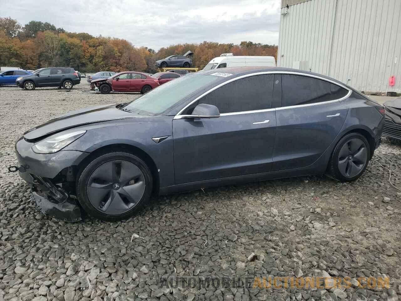 5YJ3E1EA7JF077666 TESLA MODEL 3 2018