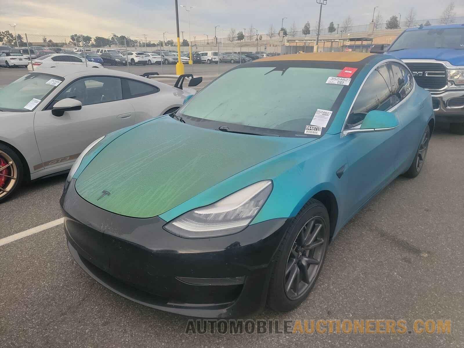 5YJ3E1EA7JF123061 Tesla Model 3 2018