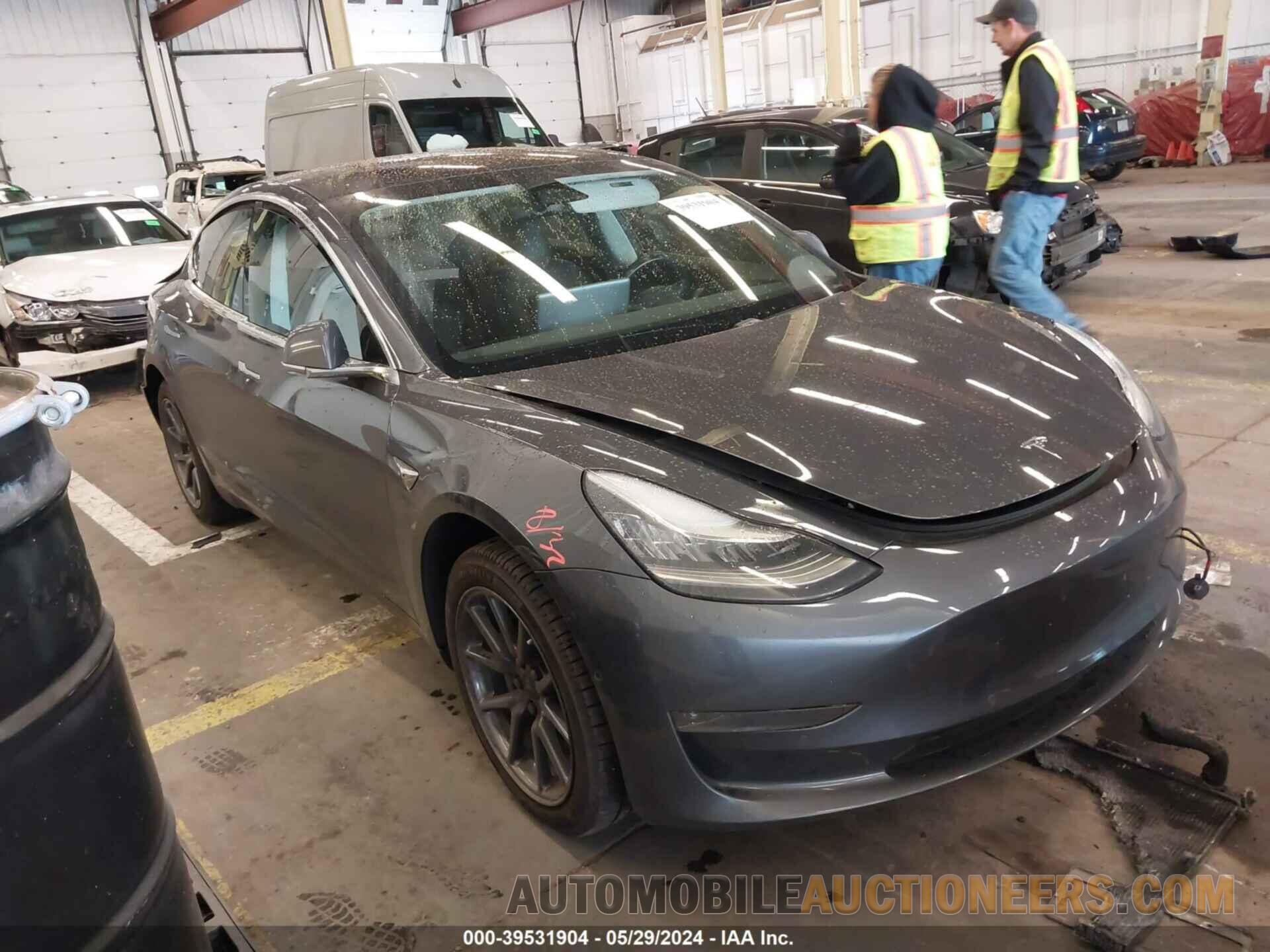 5YJ3E1EA7JF158909 TESLA MODEL 3 2018