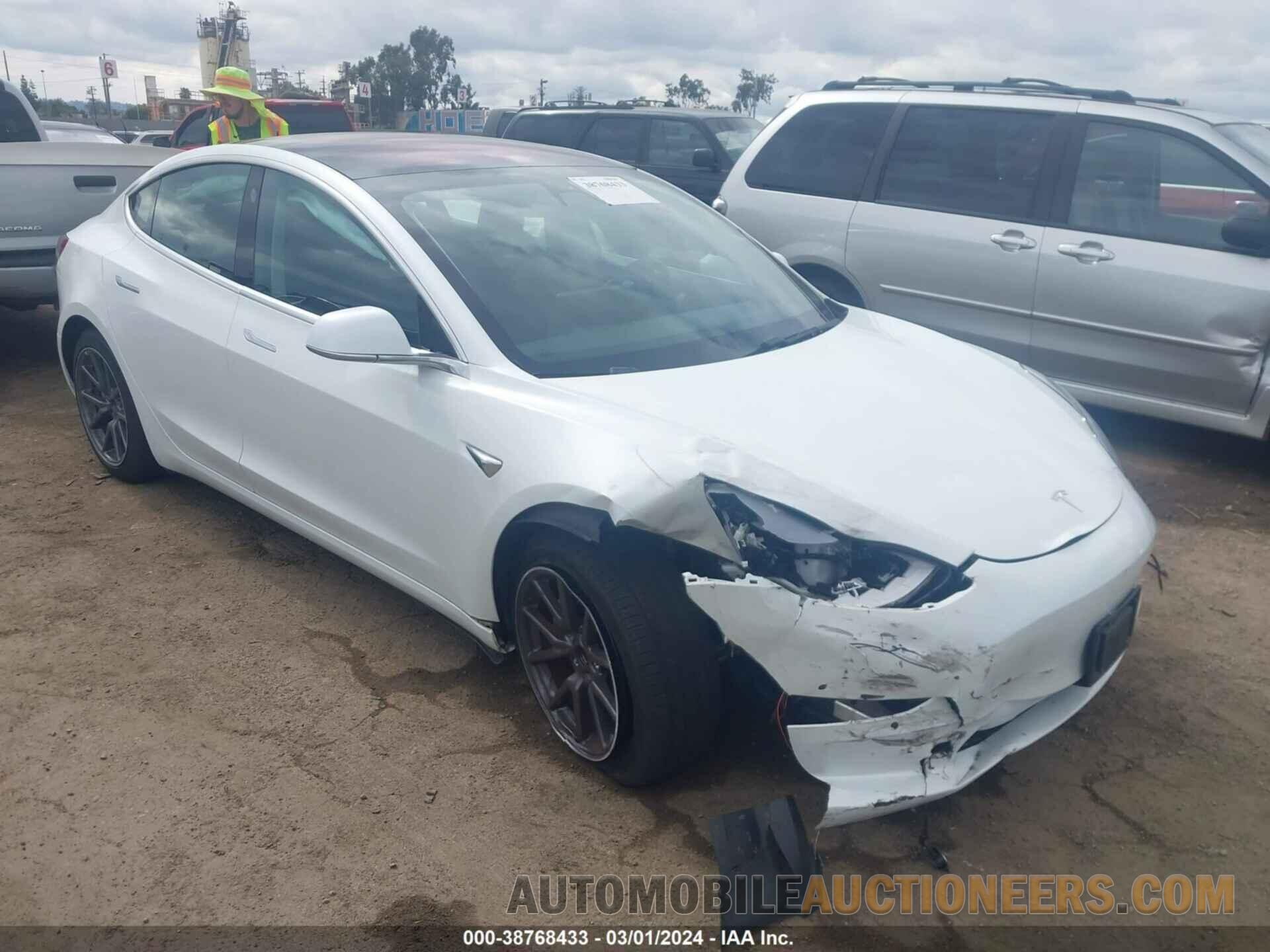 5YJ3E1EA7JF161860 TESLA MODEL 3 2018