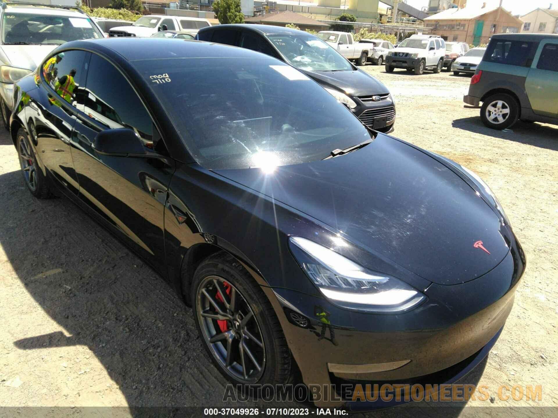 5YJ3E1EA7JF172244 TESLA MODEL 3 2018