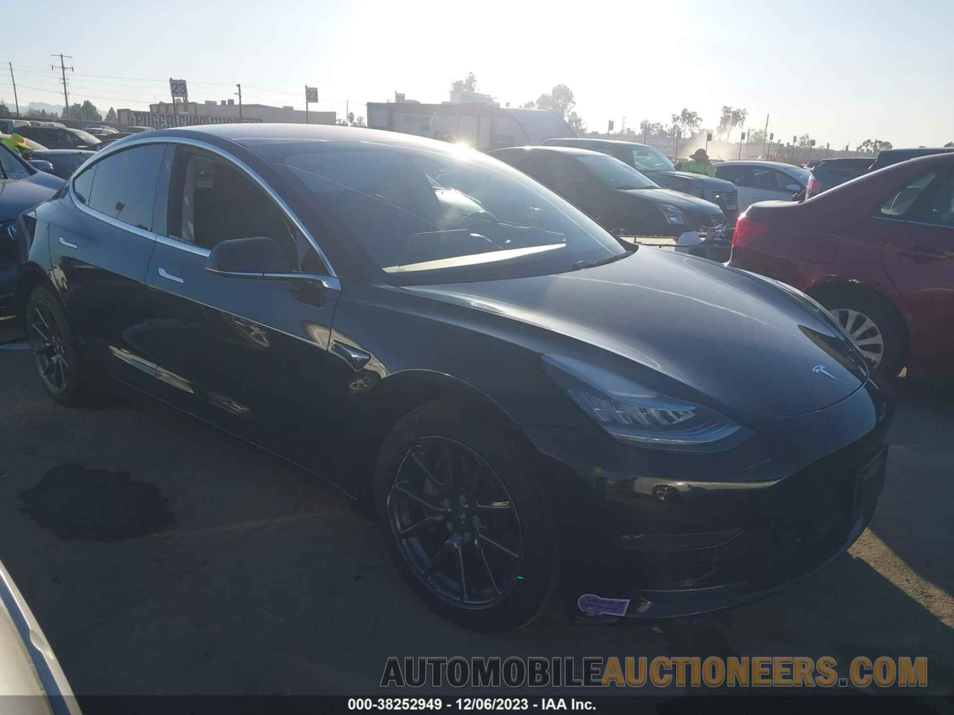 5YJ3E1EA7KF190003 TESLA MODEL 3 2019