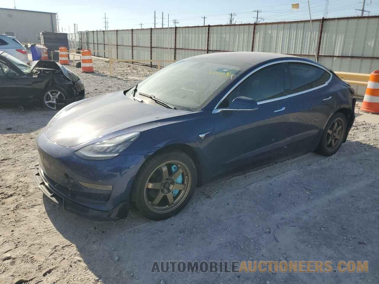 5YJ3E1EA7KF299206 TESLA MODEL 3 2019