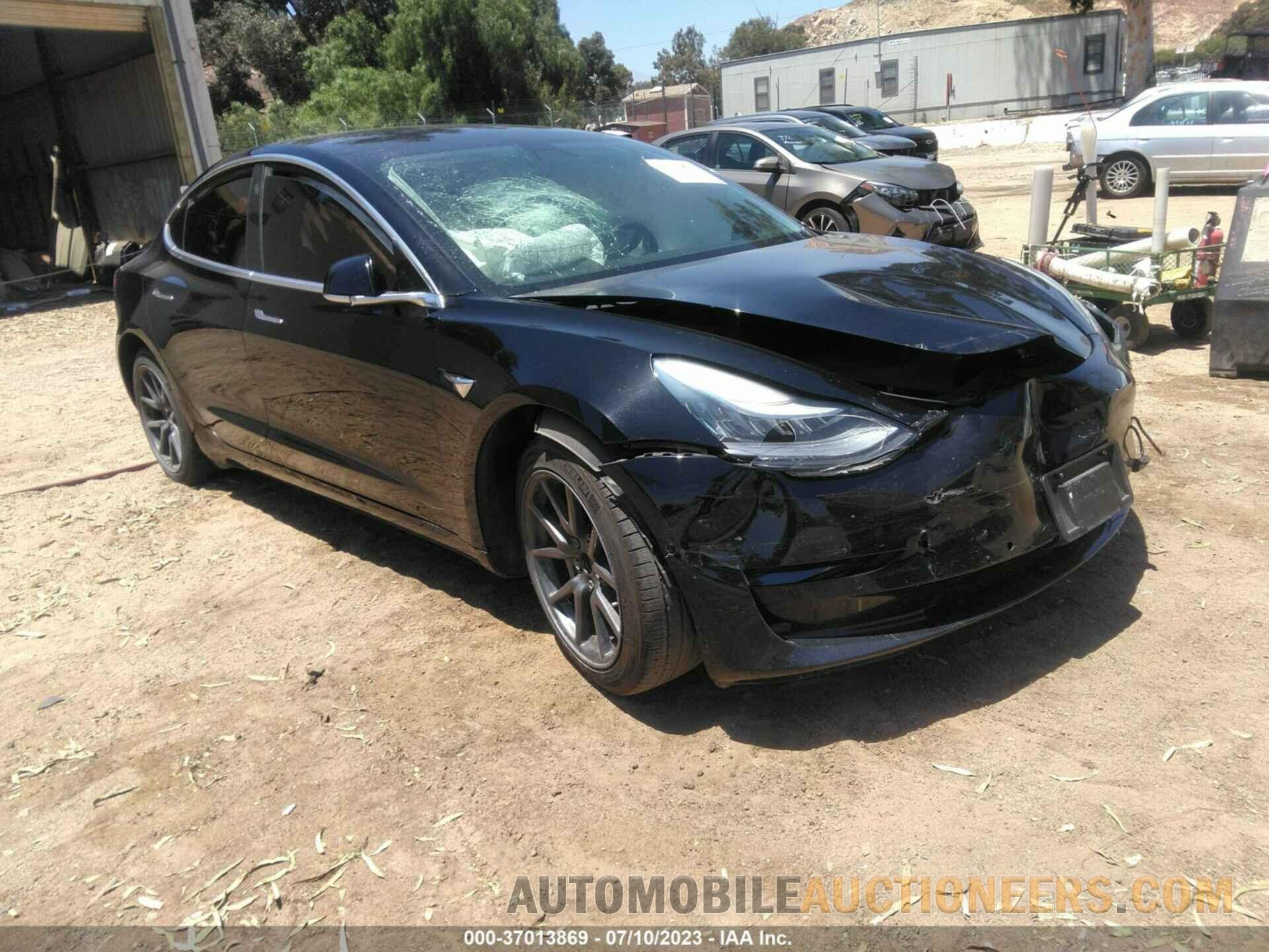 5YJ3E1EA7KF398379 TESLA MODEL 3 2019