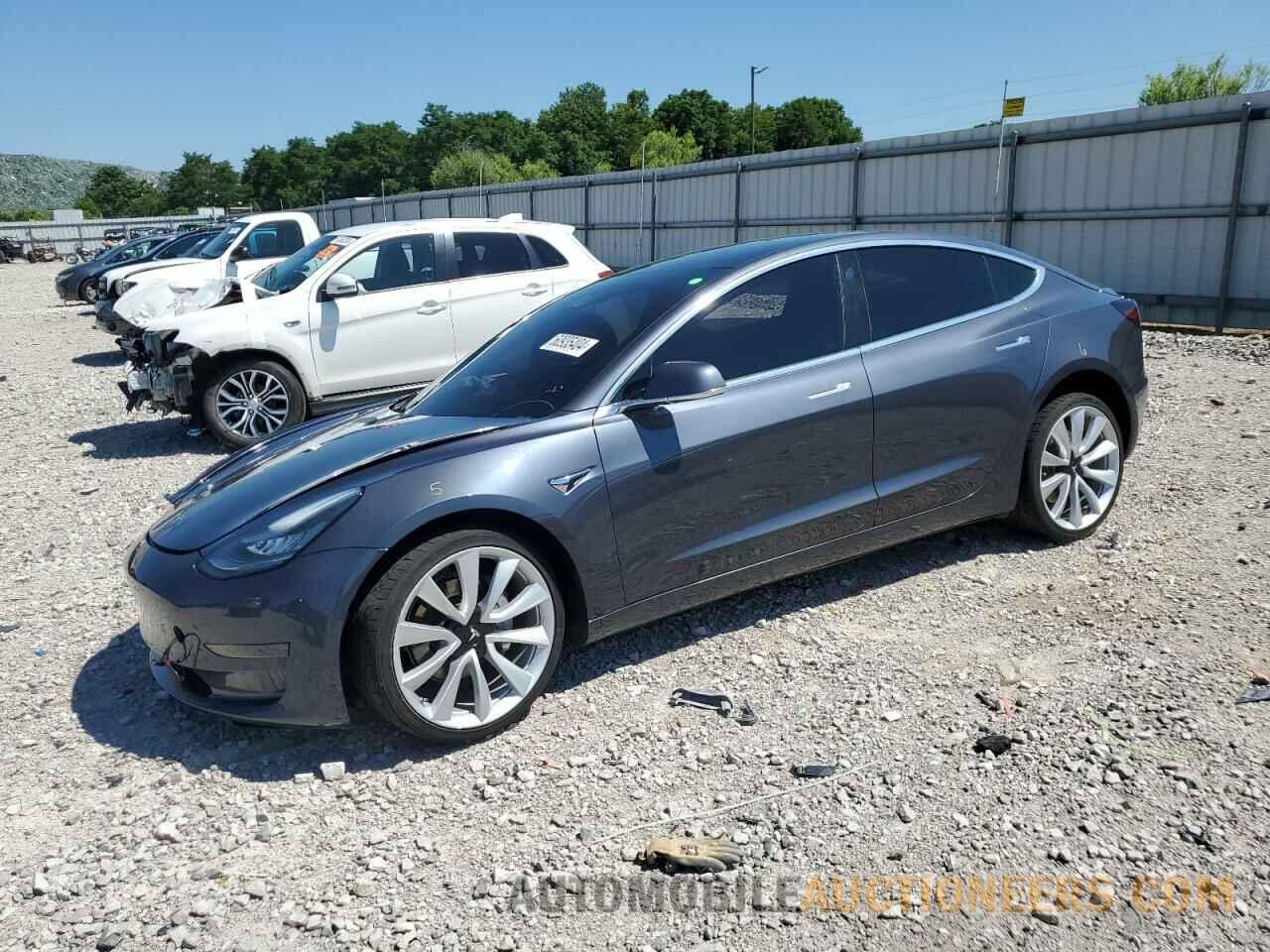 5YJ3E1EA7KF426679 TESLA MODEL 3 2019