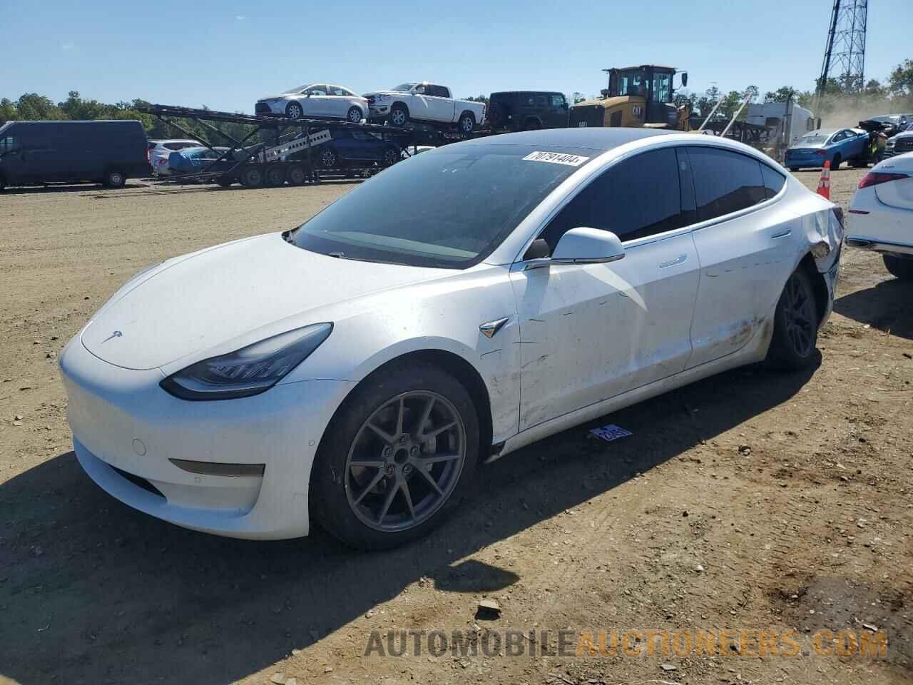 5YJ3E1EA7KF484288 TESLA MODEL 3 2019