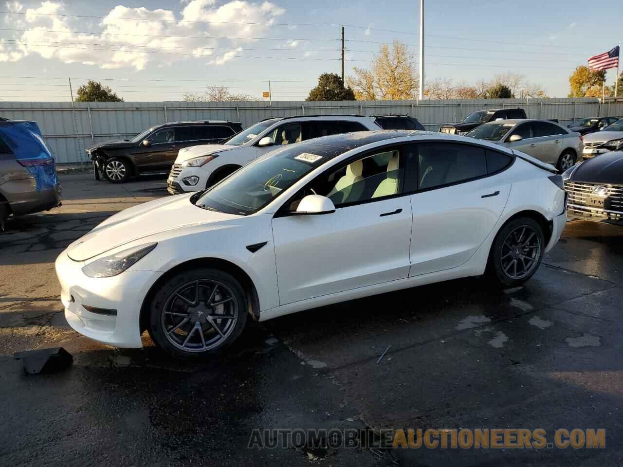 5YJ3E1EA7MF018878 TESLA MODEL 3 2021