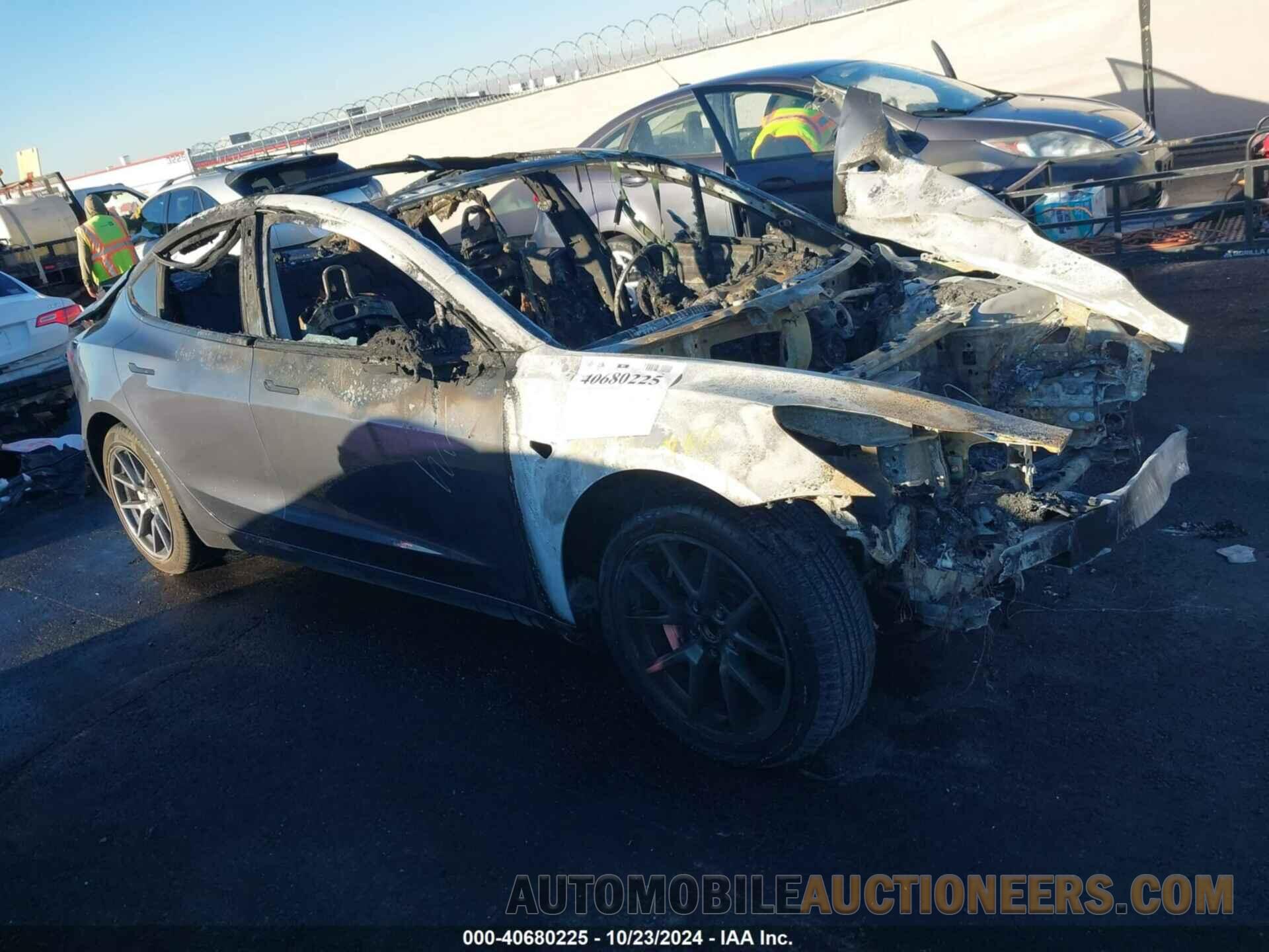 5YJ3E1EA7MF051704 TESLA MODEL 3 2021