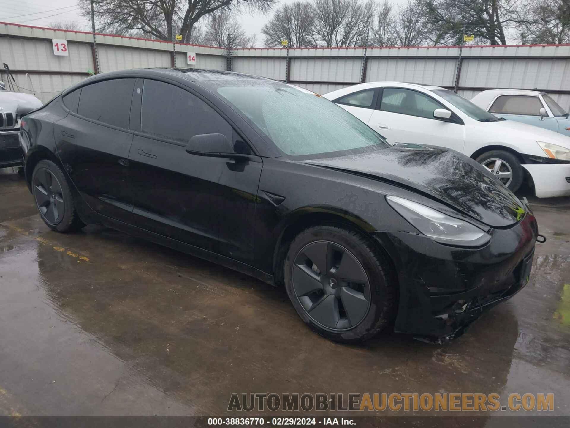 5YJ3E1EA7MF098117 TESLA MODEL 3 2021