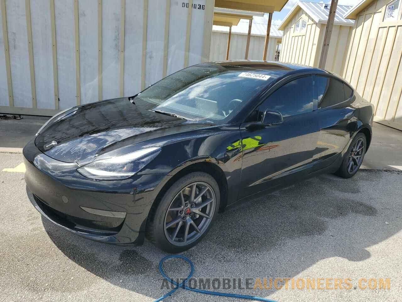 5YJ3E1EA7NF186733 TESLA MODEL 3 2022