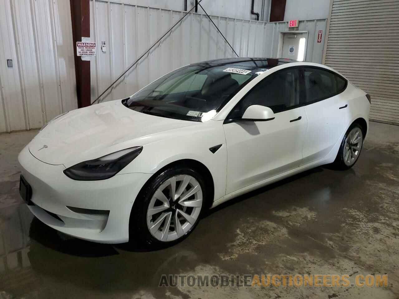 5YJ3E1EA7NF187798 TESLA MODEL 3 2022