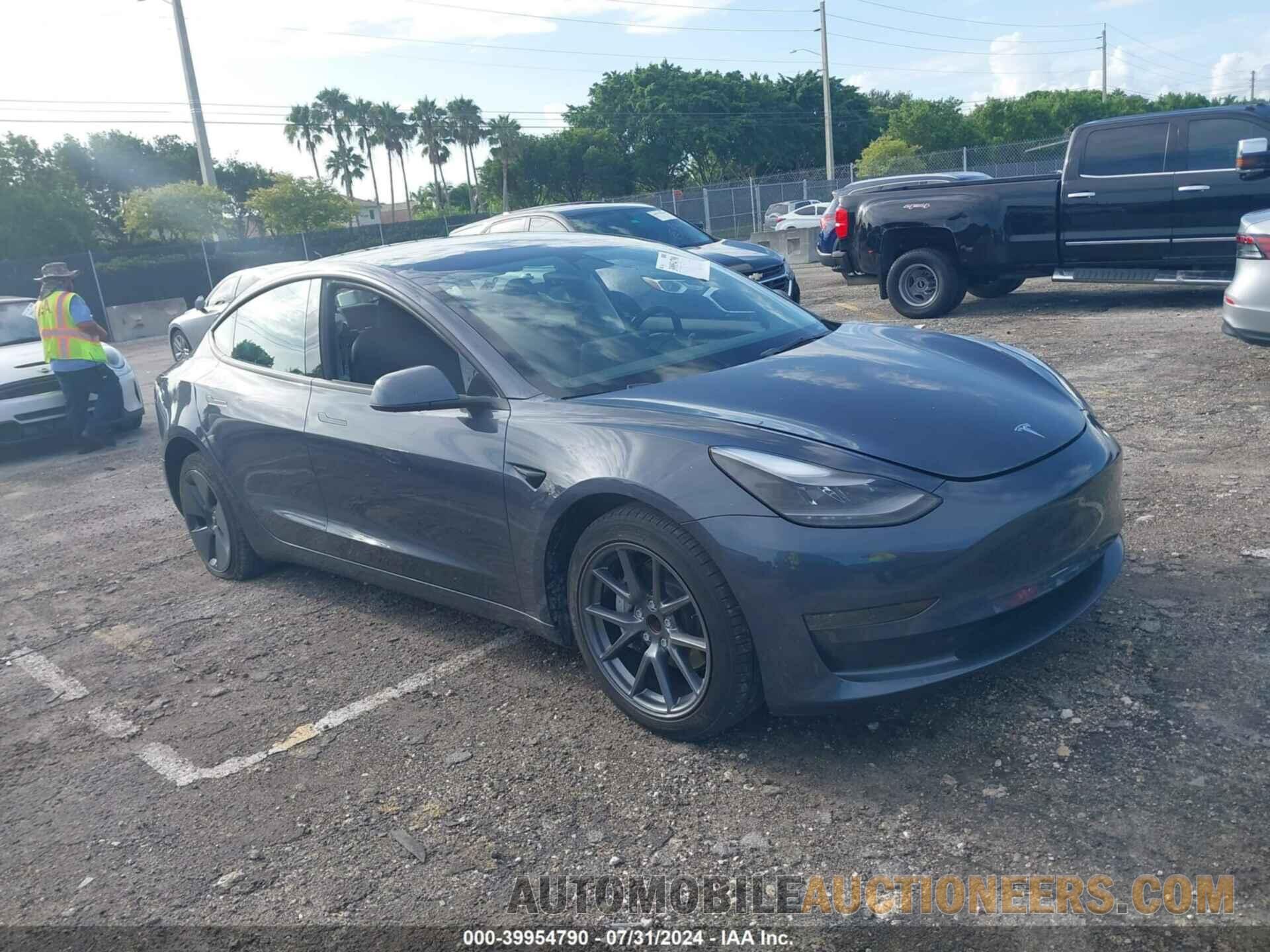 5YJ3E1EA7NF316803 TESLA MODEL 3 2022