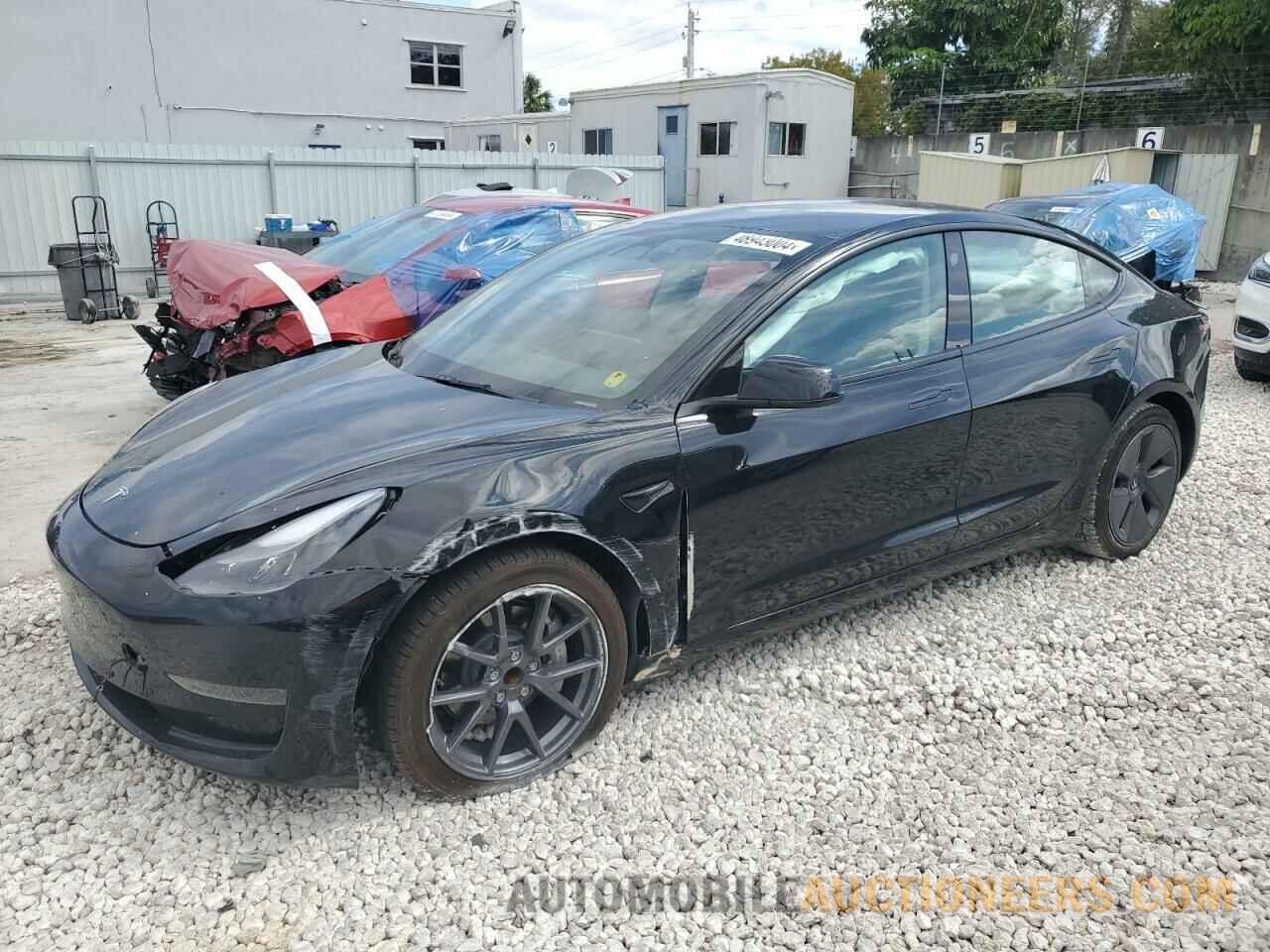 5YJ3E1EA7NF330801 TESLA MODEL 3 2022