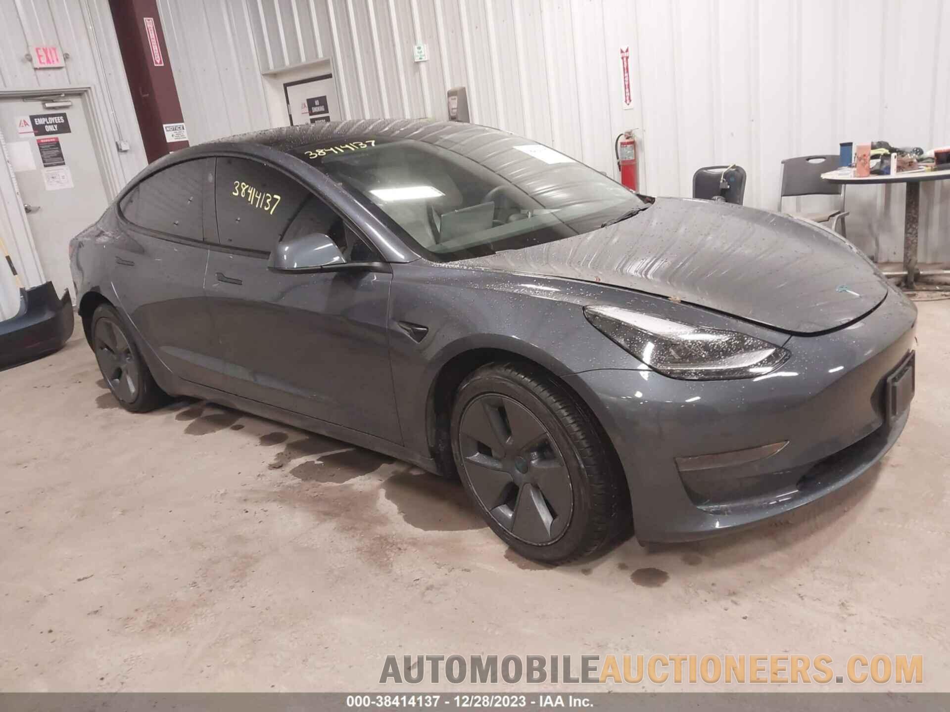 5YJ3E1EA7NF338915 TESLA MODEL 3 2022