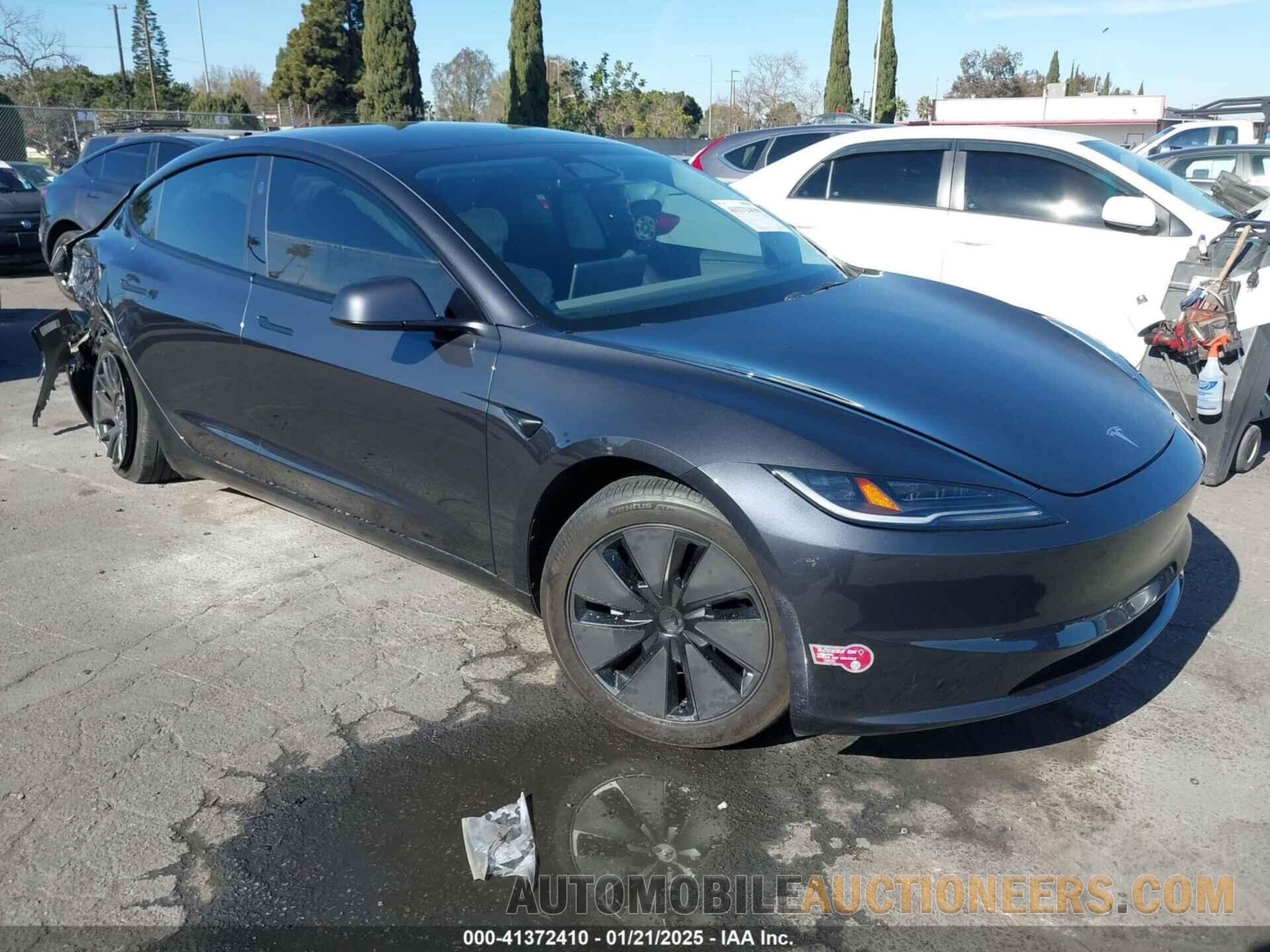 5YJ3E1EA7RF736647 TESLA MODEL 3 2024