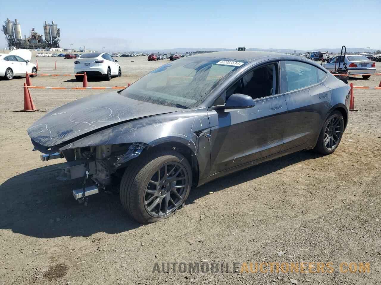 5YJ3E1EA7RF747583 TESLA MODEL 3 2024