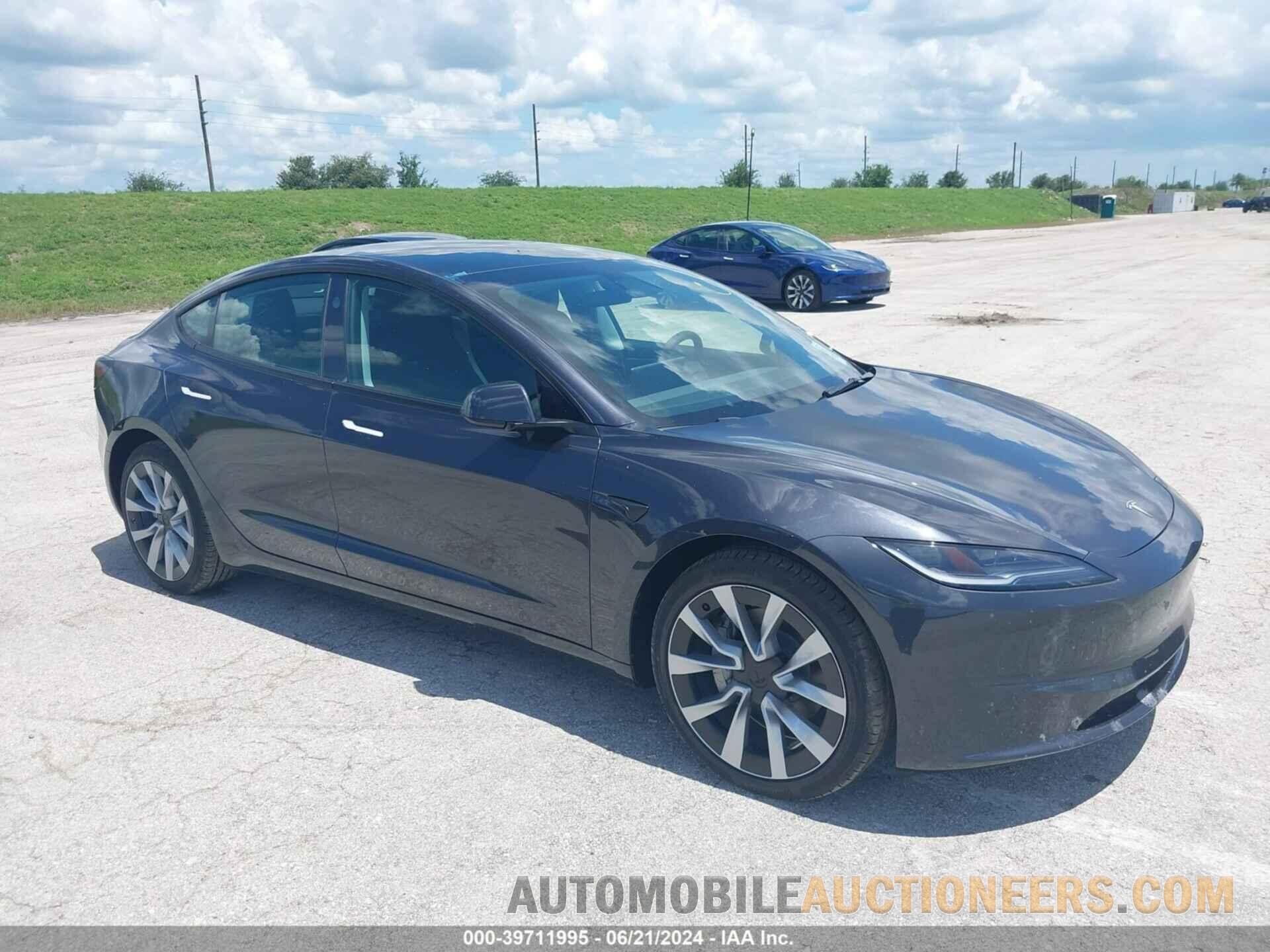 5YJ3E1EA7RF751049 TESLA MODEL 3 2024