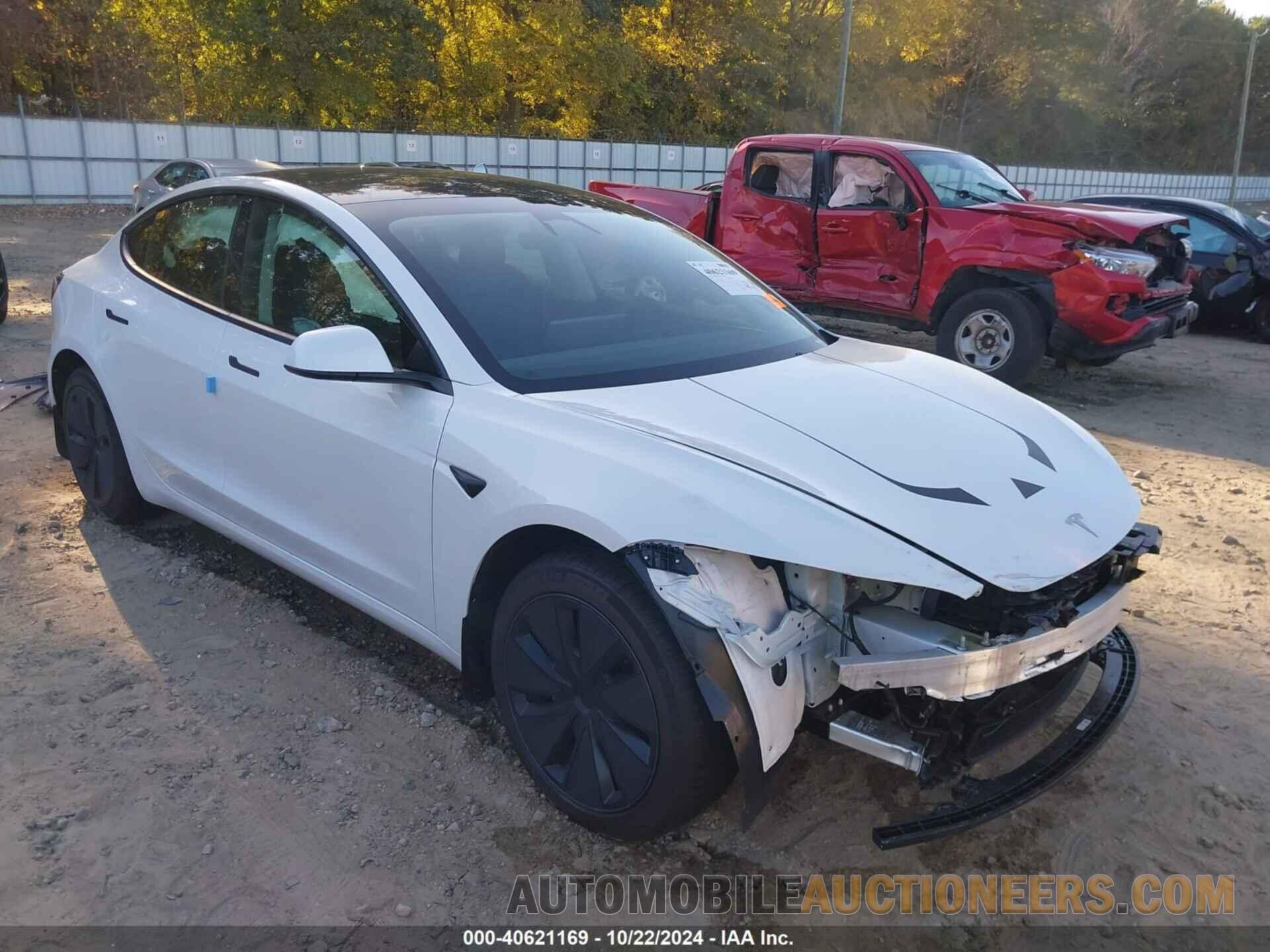 5YJ3E1EA7RF824775 TESLA MODEL 3 2024