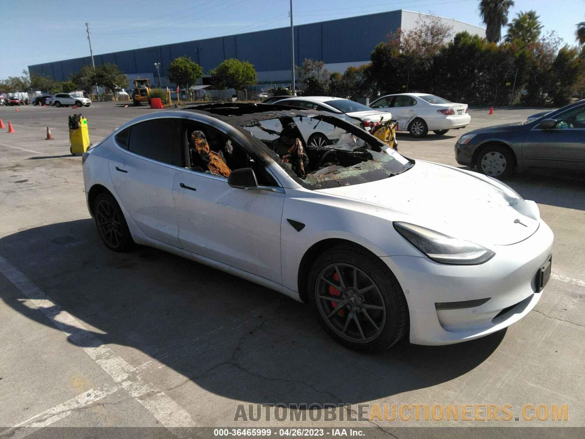 5YJ3E1EA8HF003800 TESLA MODEL 3 2017