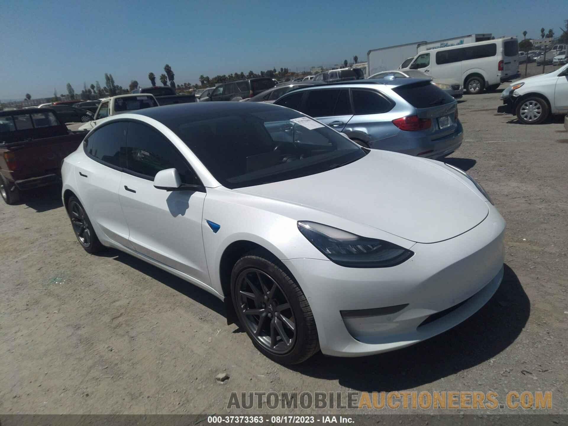 5YJ3E1EA8JF009232 TESLA MODEL 3 2018