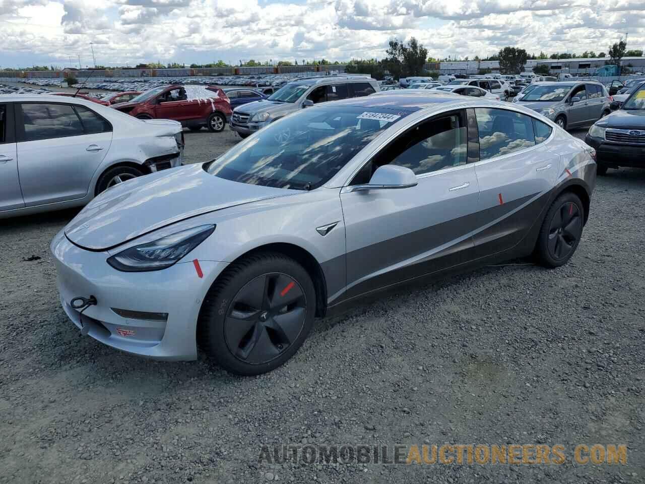 5YJ3E1EA8JF012843 TESLA MODEL 3 2018