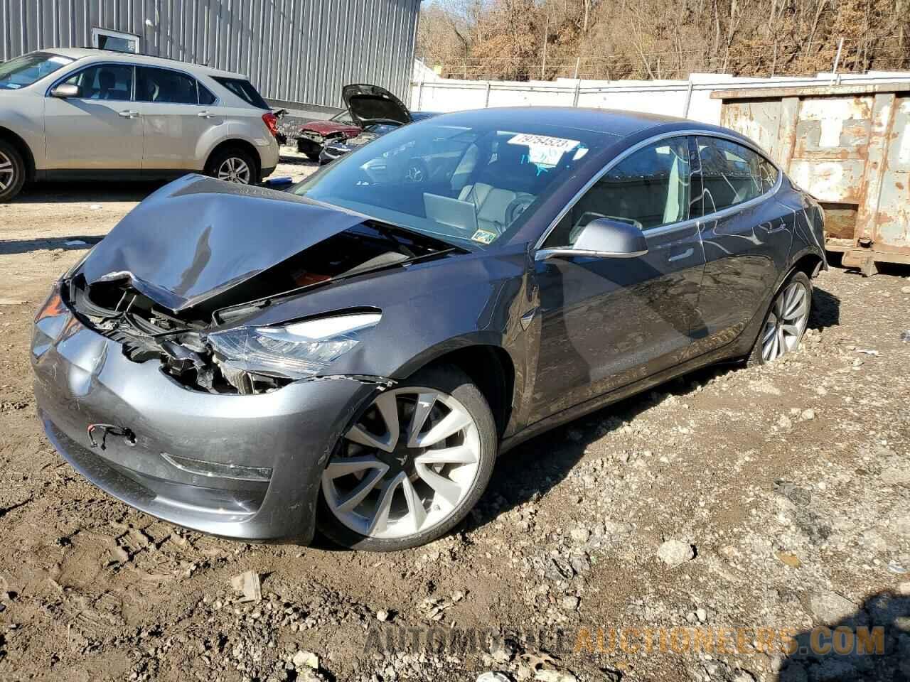 5YJ3E1EA8JF017637 TESLA MODEL 3 2018