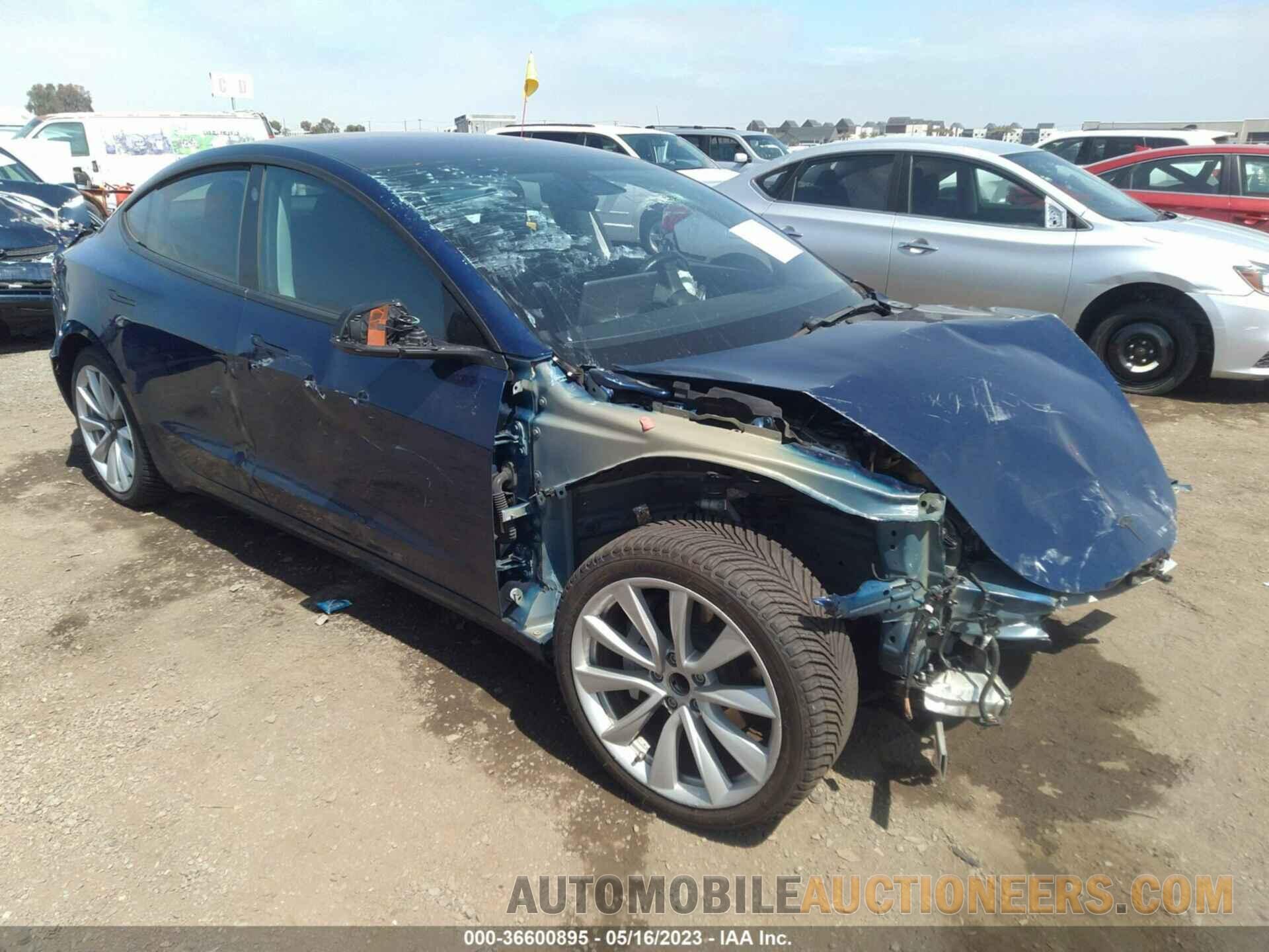 5YJ3E1EA8JF018240 TESLA MODEL 3 2018