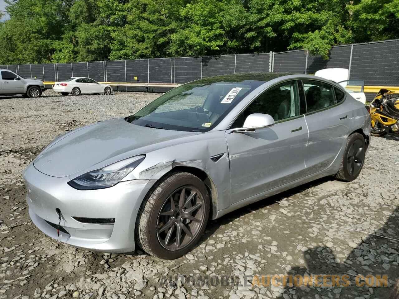 5YJ3E1EA8JF021932 TESLA MODEL 3 2018