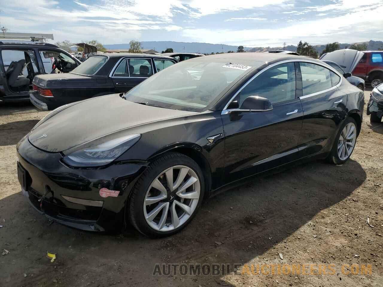 5YJ3E1EA8JF023499 TESLA MODEL 3 2018