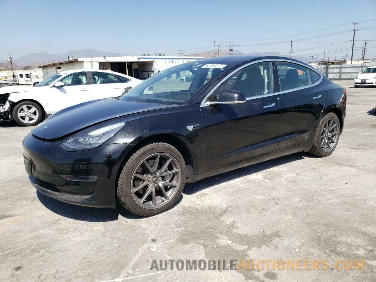 5YJ3E1EA8JF025477 TESLA MODEL 3 2018