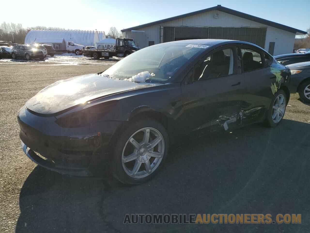 5YJ3E1EA8JF031330 TESLA MODEL 3 2018