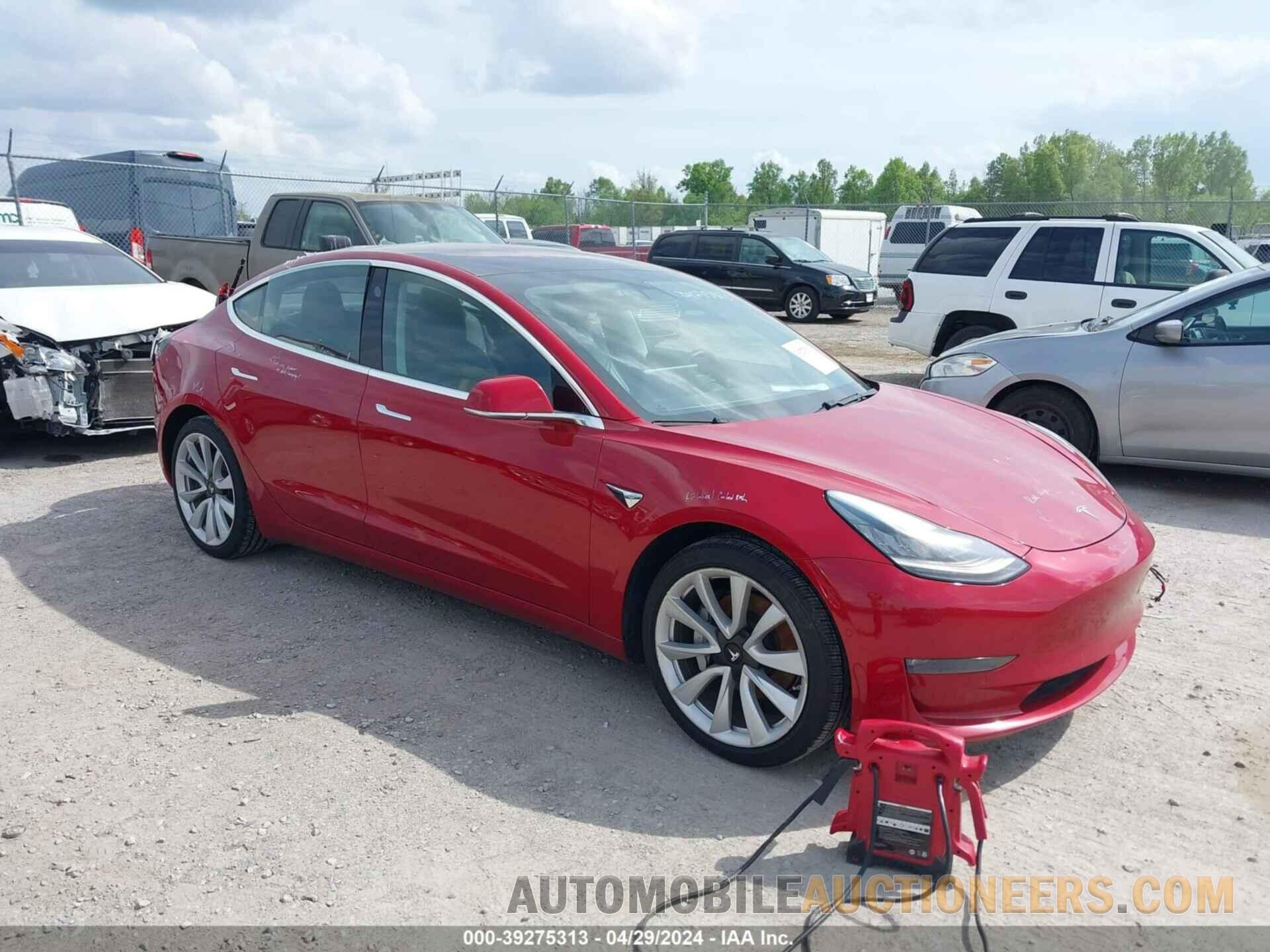 5YJ3E1EA8JF031683 TESLA MODEL 3 2018